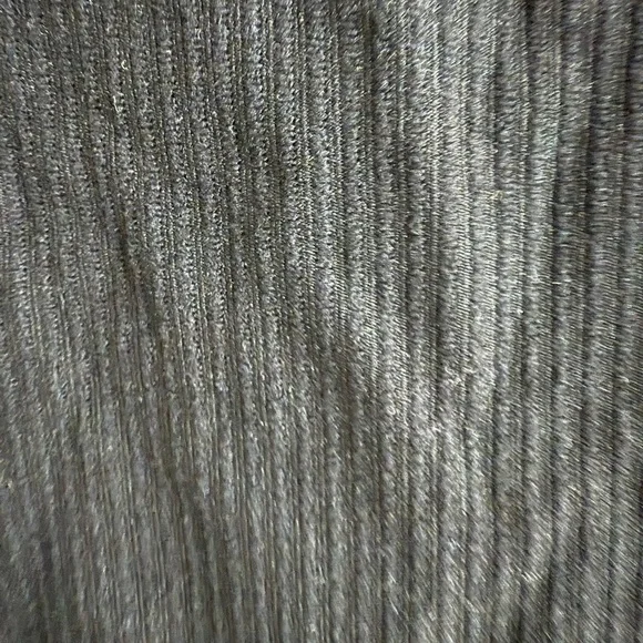 2/$15 SHEIN Classic Black Midi Skirt with Slit - Picture 3 of 6